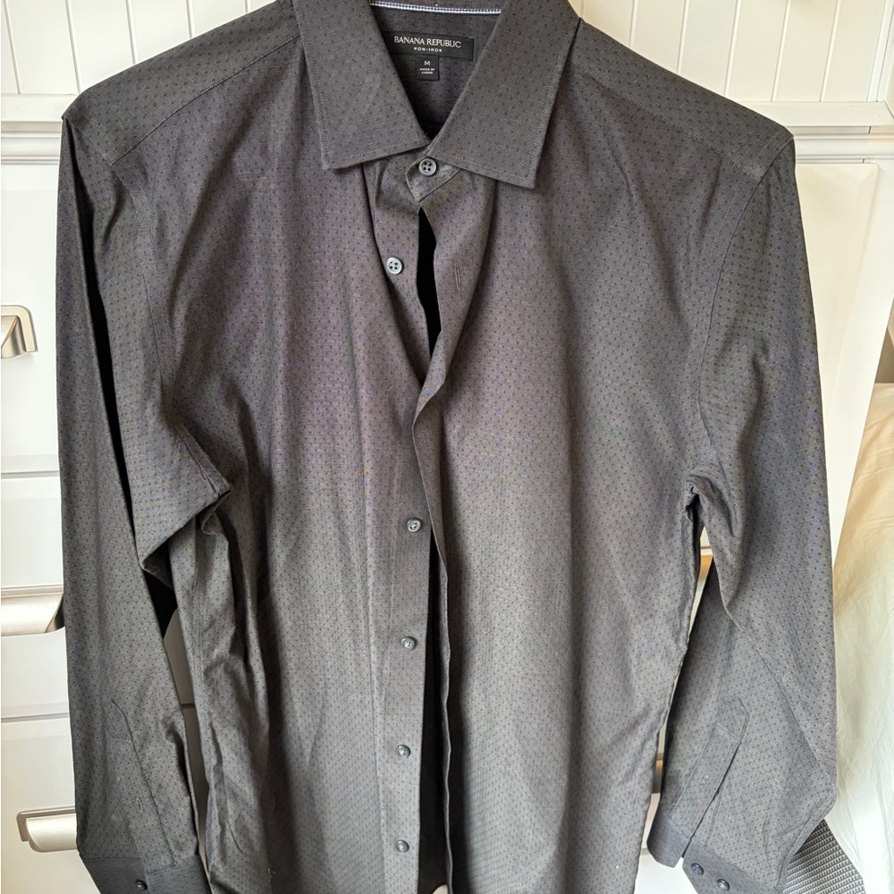 Banana Republic Men's Patterned Black Dress Shirt
